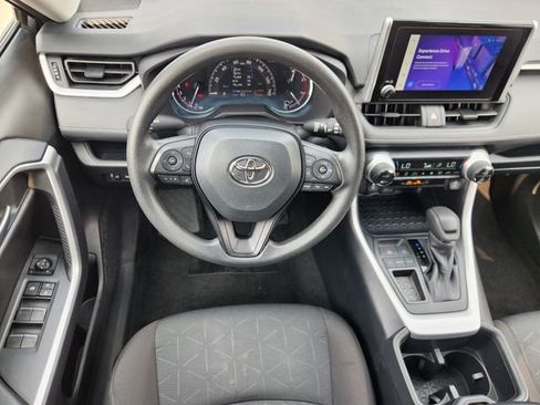 Certified 2025 Toyota RAV4 XLE FWD image 27