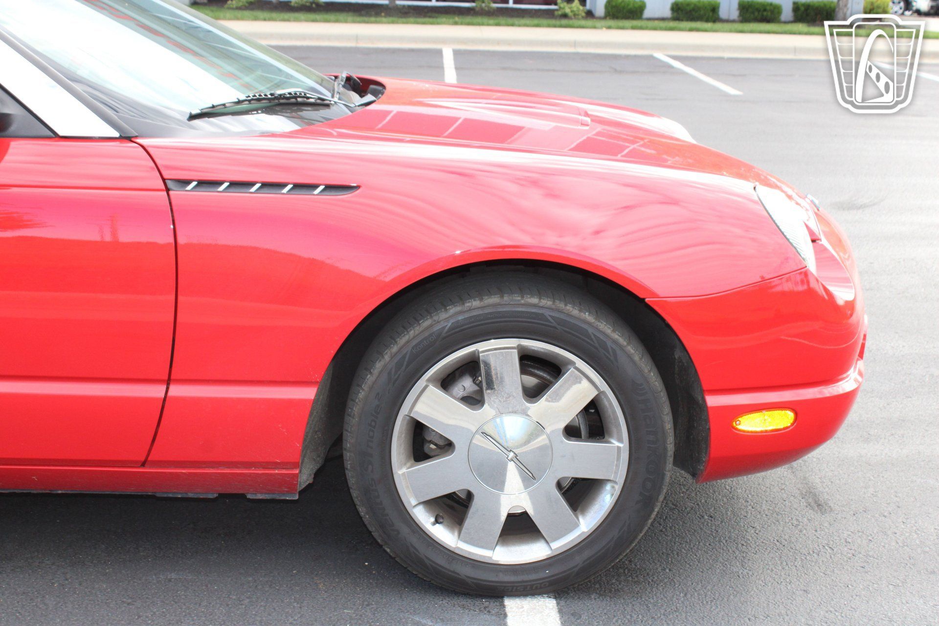 Used 2002 Ford Thunderbird RWD image 32