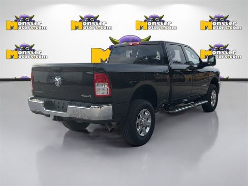 Used 2024 RAM 2500 Big Horn w/ Bed Utility Group image 5