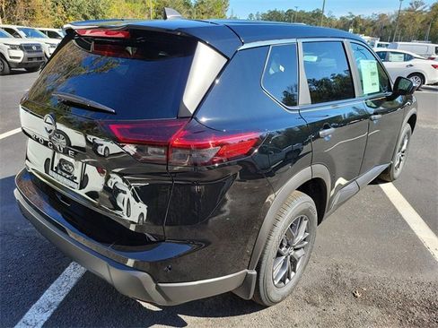 New 2026 Nissan Rogue S image 5