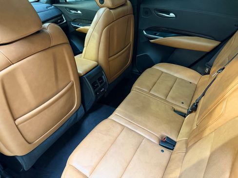 Used 2019 Cadillac XT4 Sport FWD image 40