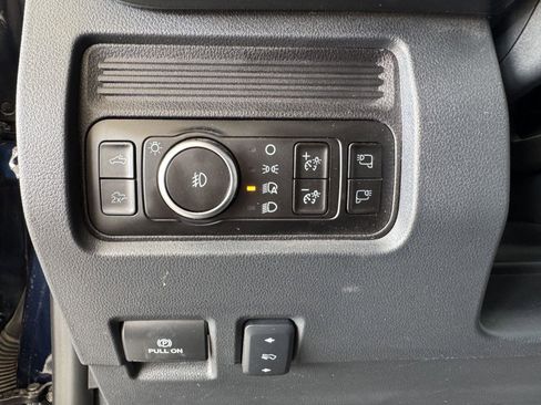 Used 2025 Ford F250 Lariat w/ Chrome Package image 13