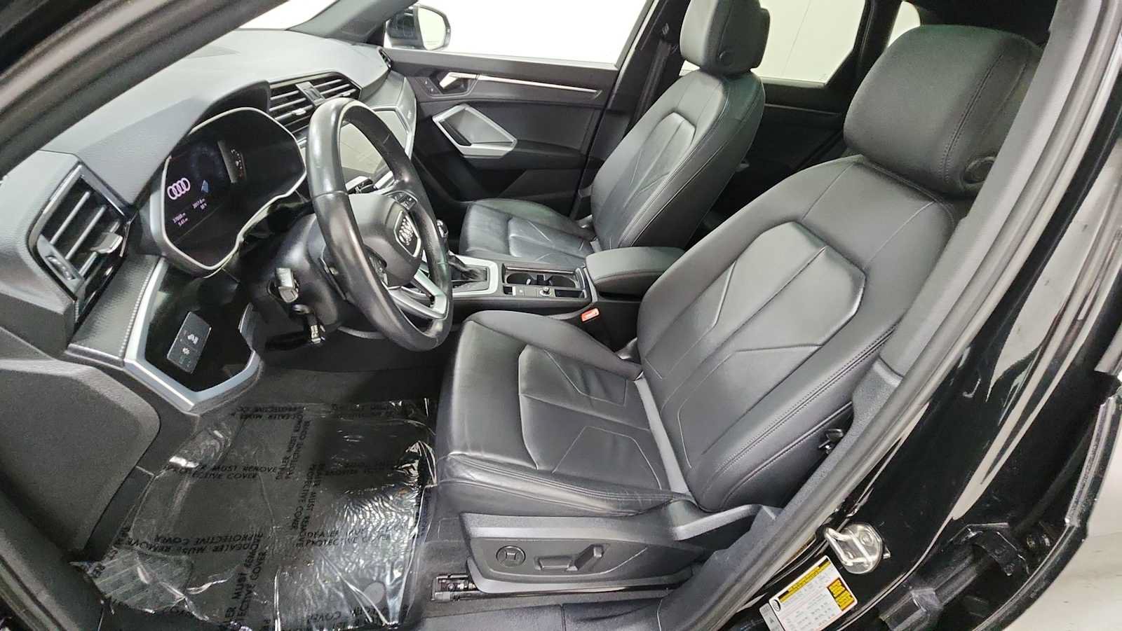 Used 2023 Audi Q3 2.0T Premium AWD/4WD image 13