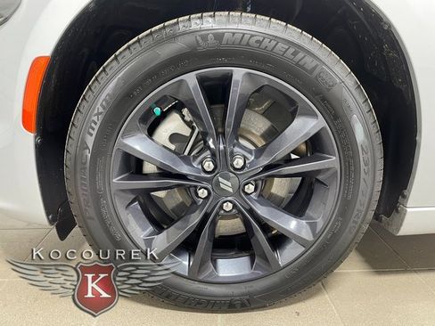 Used 2023 Dodge Charger SXT w/ Blacktop Package image 7