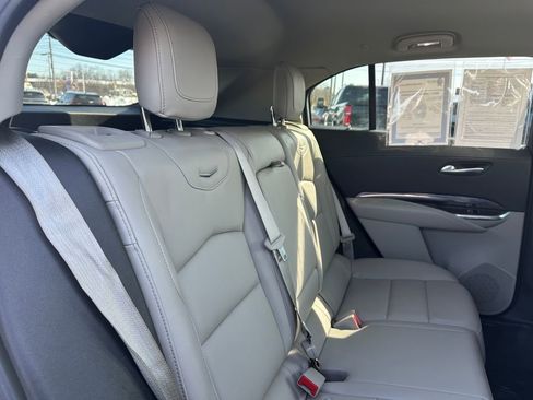Used 2021 Cadillac XT4 Luxury w/ Cold Weather Package image 17
