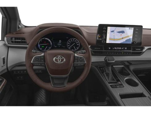 Used 2024 Toyota Sienna Platinum AWD/4WD image 9