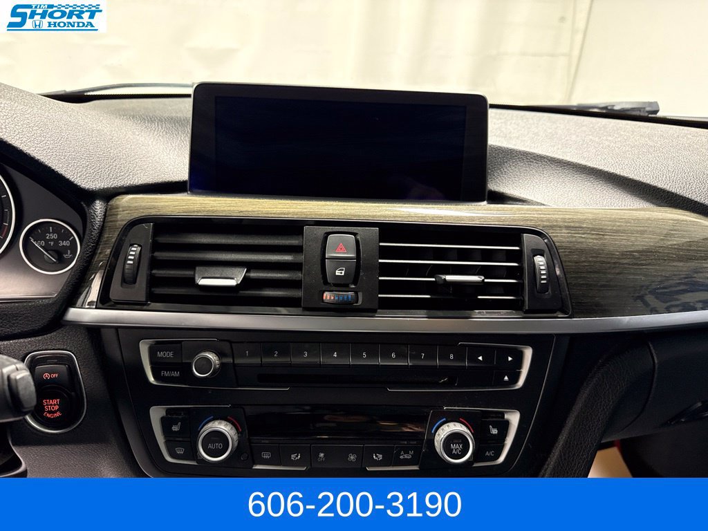 Used 2013 BMW 328i xDrive Sedan AWD/4WD image 16