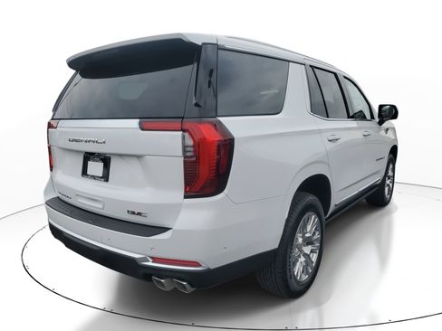 New 2026 GMC Yukon Denali w/ Sun & Power Step Package image 3