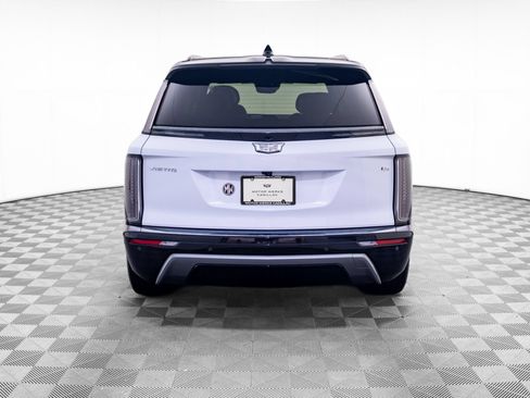 New 2027 Cadillac Vistiq Luxury AWD/4WD image 4