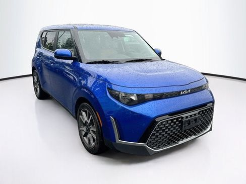 Certified 2024 Kia Soul EX w/ Option Group 015 FWD image 3
