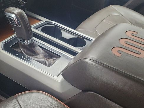 Used 2015 Ford F150 King Ranch w/ Equipment Group 601A Luxury AWD/4WD image 26