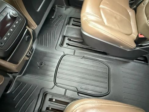 Used 2015 GMC Acadia SLT w/ Open Road Package image 29