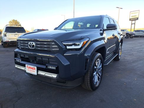 New 2025 Toyota 4Runner Limited image 9