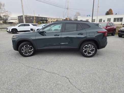 New 2026 Chevrolet Trax LT w/ LT Convenience Package image 8