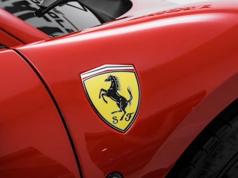 Used 2020 Ferrari F8 Tributo RWD image 46
