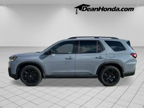 New 2026 Honda Pilot Black Edition image 2