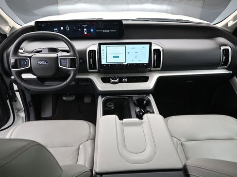 Used 2025 Ford Expedition Max Active image 25