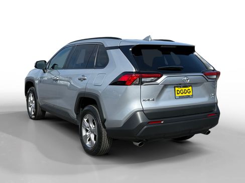 Used 2025 Toyota RAV4 XLE AWD/4WD image 3