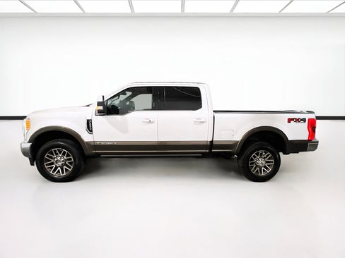 Used 2017 Ford F250 King Ranch w/ King Ranch Ultimate Package AWD/4WD image 23