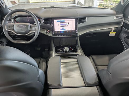 New 2026 Jeep Grand Wagoneer L Limited image 16