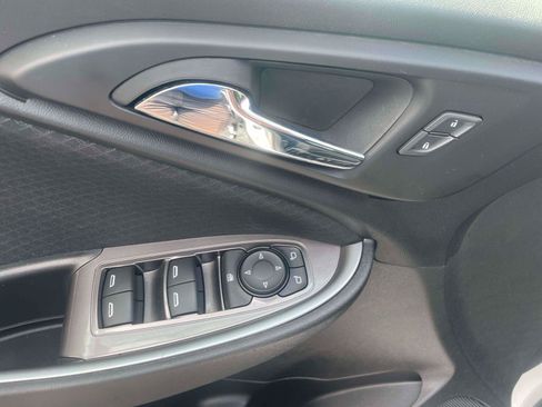 Used 2023 Chevrolet Malibu LS FWD image 11
