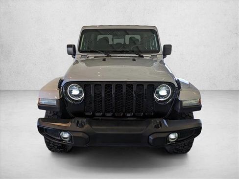 Used 2022 Jeep Gladiator Willys image 2