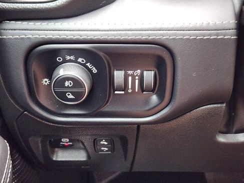 Used 2022 RAM 1500 Limited w/ Bed Utility Group AWD/4WD image 18