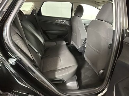 Used 2024 Kia Sportage LX AWD/4WD image 29