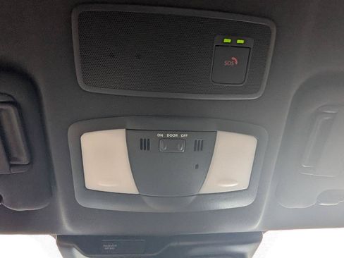 Used 2025 Nissan Z Performance w/ Floor Mat Package RWD image 20