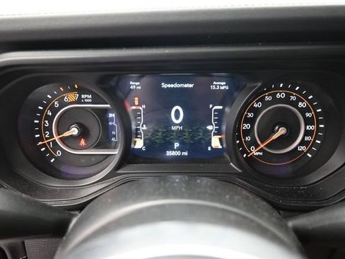 Used 2025 Jeep Wrangler Unlimited Sahara AWD/4WD image 32