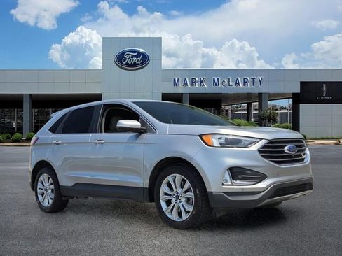 Certified 2022 Ford Edge Titanium AWD/4WD image 7