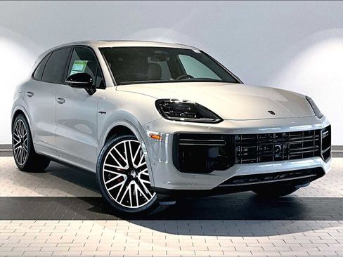 New 2026 Porsche Cayenne Turbo AWD/4WD image 9