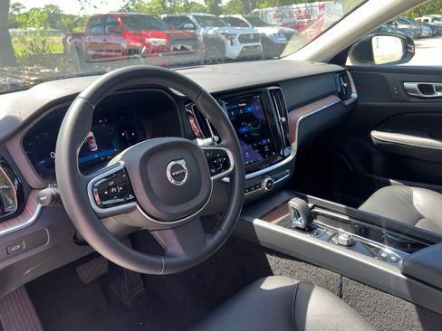 Used 2024 Volvo S60 B5 Plus AWD/4WD image 9