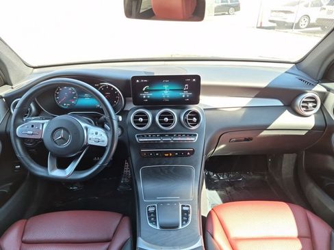 Used 2022 Mercedes-Benz GLC 300 image 17
