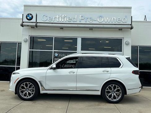 Certified 2025 BMW X7 xDrive40i w/ Executive Package AWD/4WD image 5