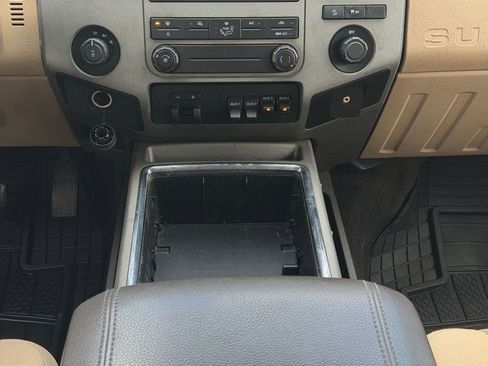 Used 2011 Ford F350 XLT w/ XLT Appearance Pkg image 16