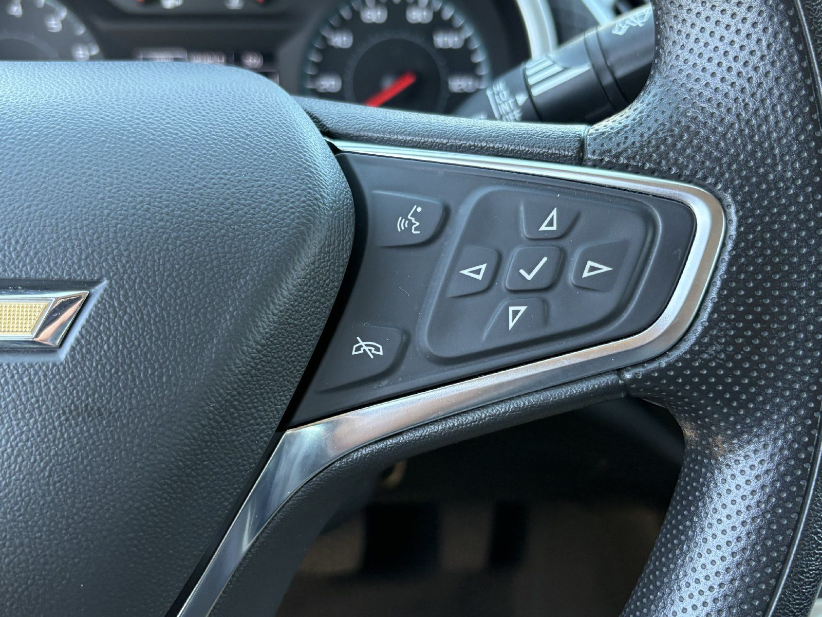 Used 2024 Chevrolet Malibu LT FWD image 38