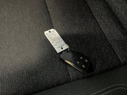 New 2026 Chevrolet Traverse LT w/ Midnight/Sport Edition image 29