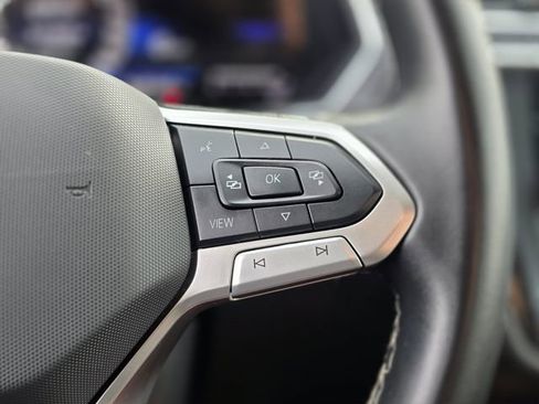 Used 2024 Volkswagen Tiguan Wolfsburg Edition image 29