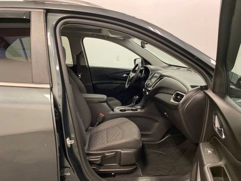 Used 2021 Chevrolet Equinox LT FWD image 24
