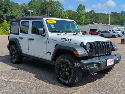 Used 2023 Jeep Wrangler Unlimited Sport AWD/4WD image 3