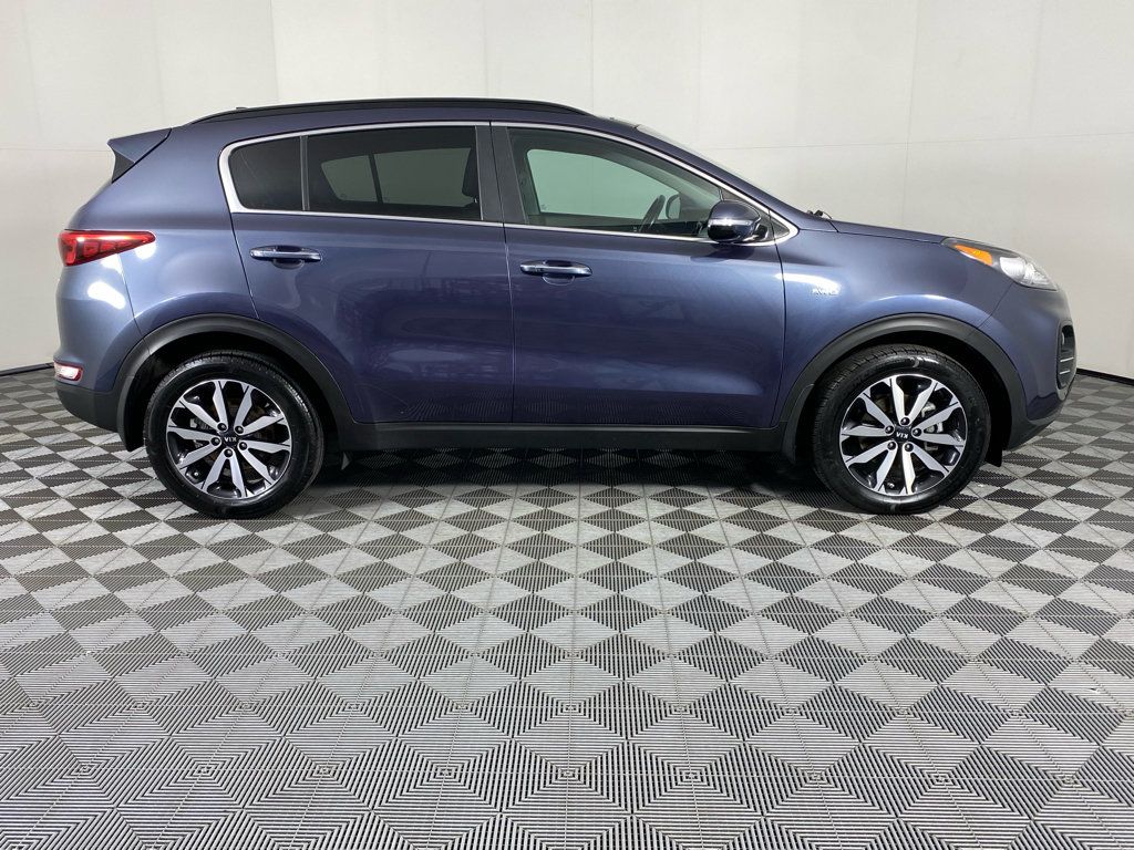 Used 2019 Kia Sportage EX w/ Option Group 040 AWD/4WD image 6