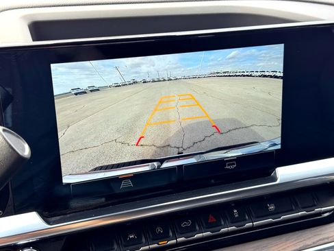 Used 2025 GMC Sierra 1500 SLT image 29