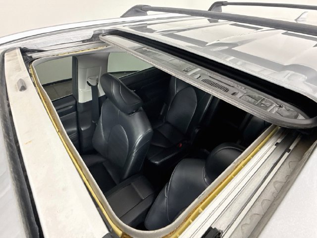 Certified 2022 Toyota Highlander XLE FWD image 23