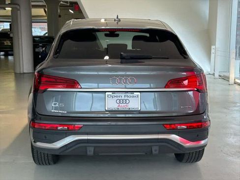 Certified 2025 Audi Q5 2.0T Premium Plus w/ Premium Plus Package image 5