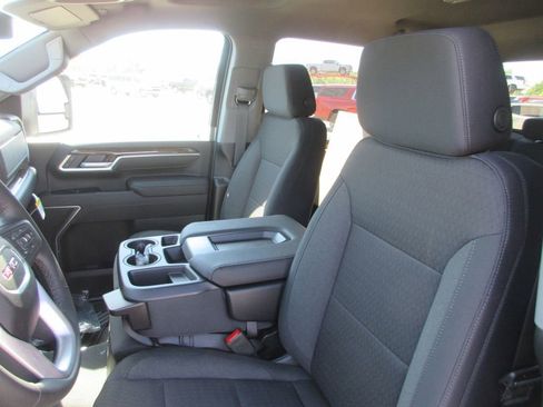 New 2026 GMC Sierra 3500 SLE w/ SLE Value Package AWD/4WD image 13