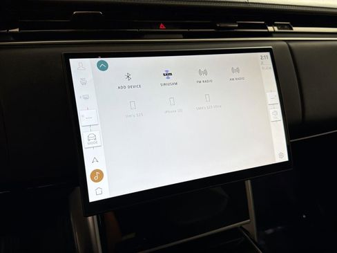 Certified 2025 Land Rover Range Rover SE AWD/4WD image 18