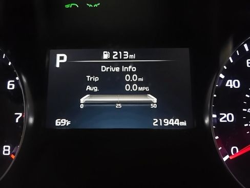 Used 2024 Kia Forte LXS w/ LXS Technology Package FWD image 22
