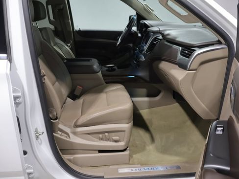 Used 2016 Chevrolet Suburban LT AWD/4WD image 22