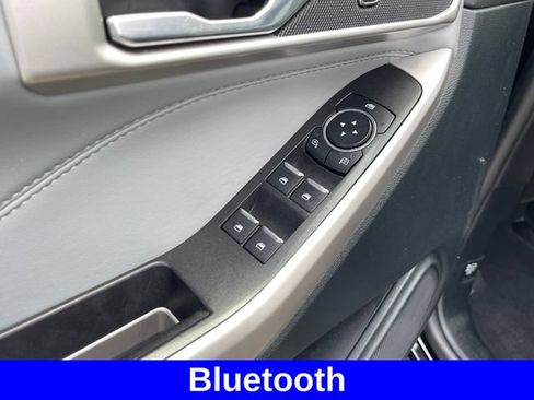 Used 2024 Ford Explorer XLT w/ Equipment Group 202A AWD/4WD image 11